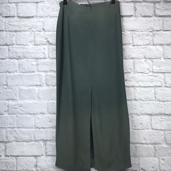 🆕Katherine Kelly Olive Maxi Skirt - Picture 3 of 5